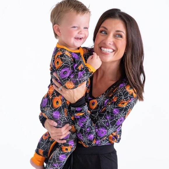 GOMEZ GLOW-IN-THE-DARK WOMEN'S LOUNGE SET-  SZ Sold out online! - Picture 6 of 7